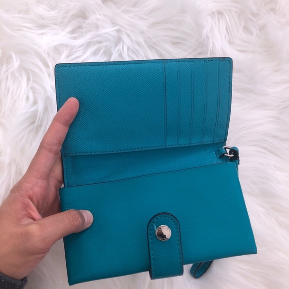 Authentic Coach Wristlet - Picture 4 of 7